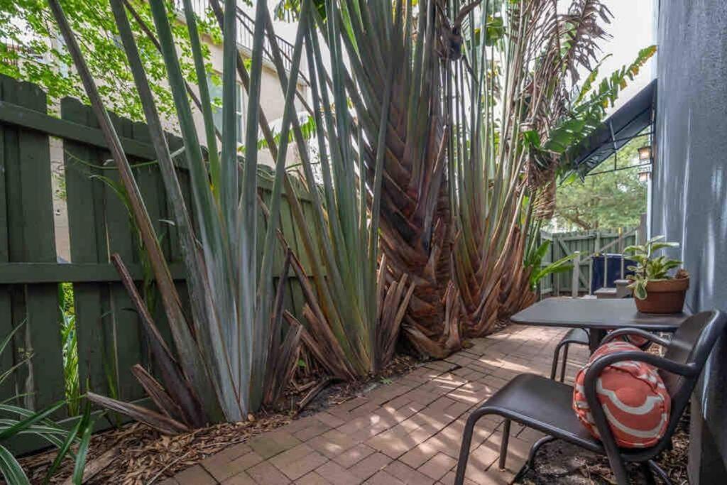 Holiday home Nawlins Vibe With Rooftop Verandah Near Riverwalk And Downtown *
