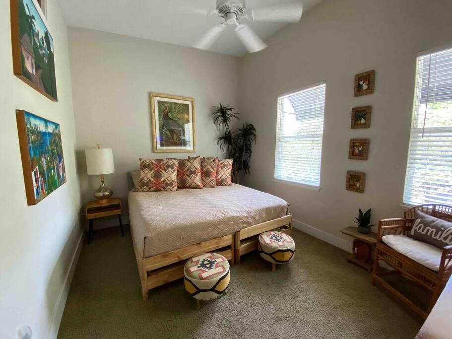 Holiday home Nawlins Vibe With Rooftop Verandah Near Riverwalk And Downtown Tampa