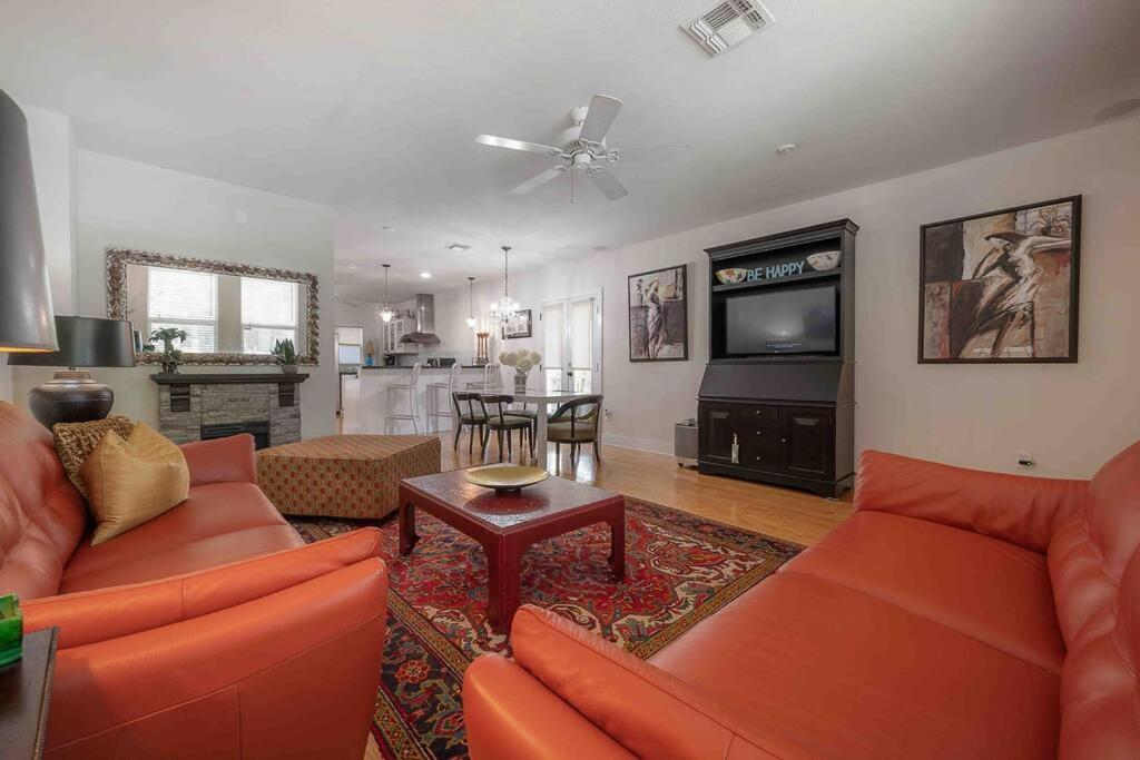 Holiday home Nawlins Vibe With Rooftop Verandah Near Riverwalk And Downtown Tampa